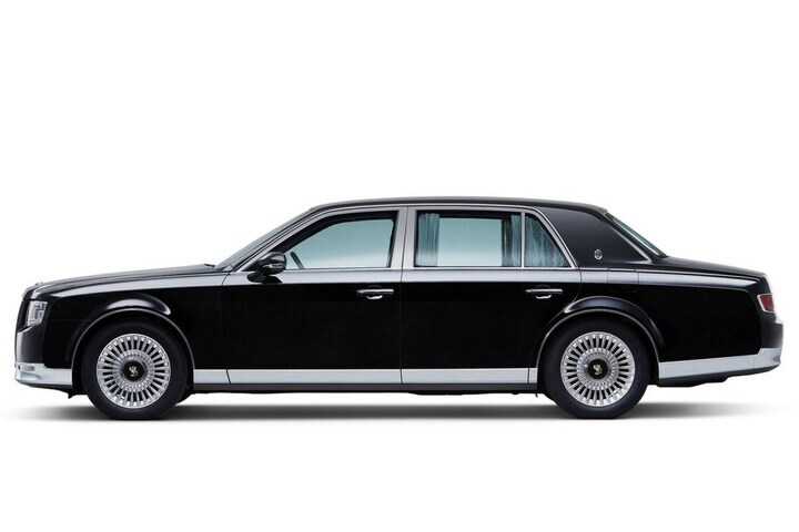 Toyota Crown Century