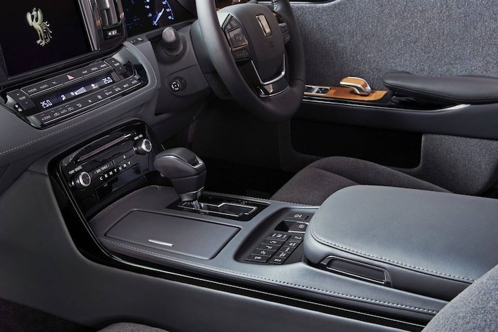 Toyota Crown Century