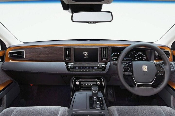 Toyota Crown Century