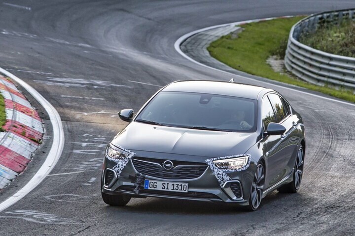 Opel Insignia GSi Nurburgring