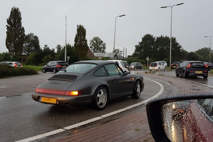 In het wild: Porsche 911 964