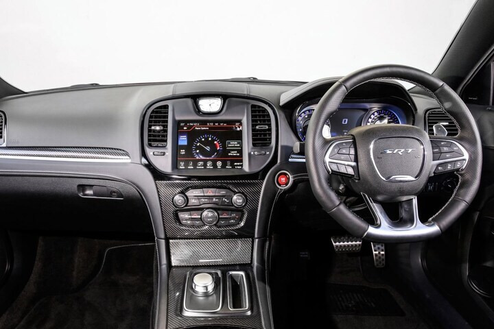 Chrysler 300 rechtsgestuurd 