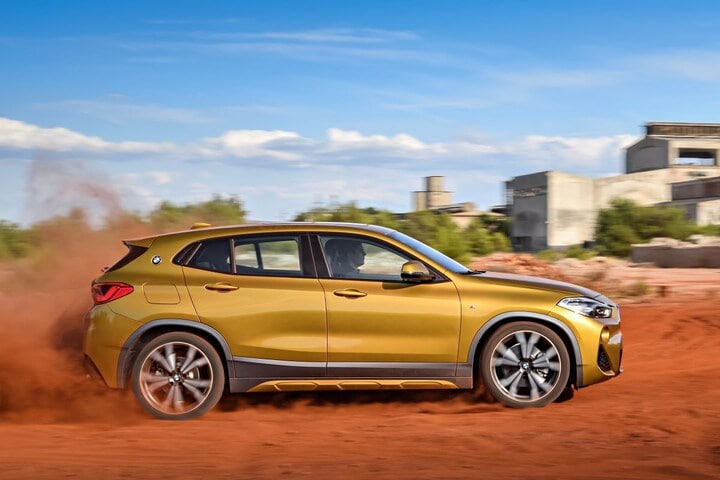 BMW X2