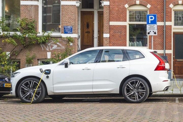 Volvo XC60 T8