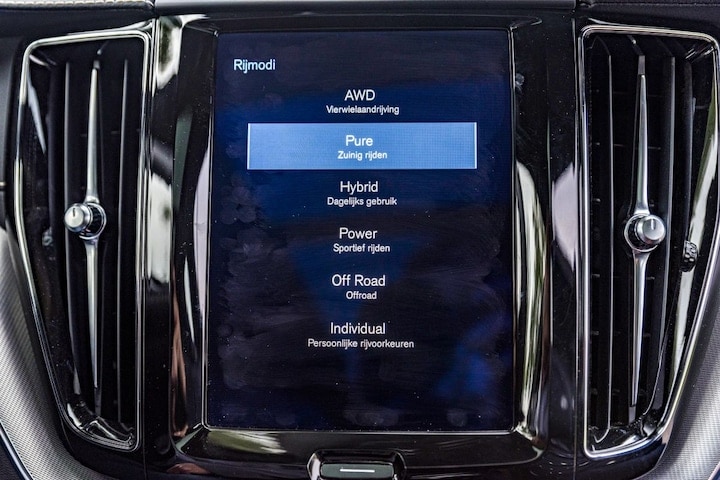 Volvo XC60 T8