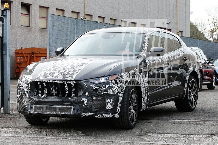 Maserati Levante 'GTS' gesnapt