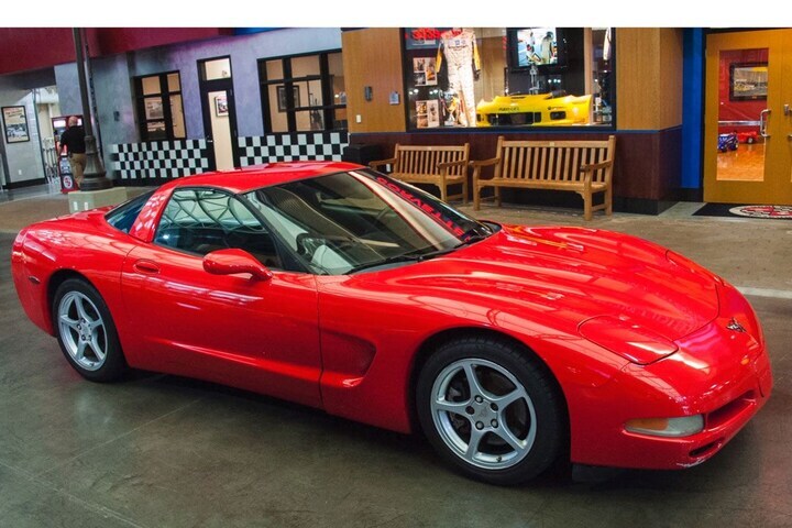 Chevrolet Corvette donatie Museum miles C5