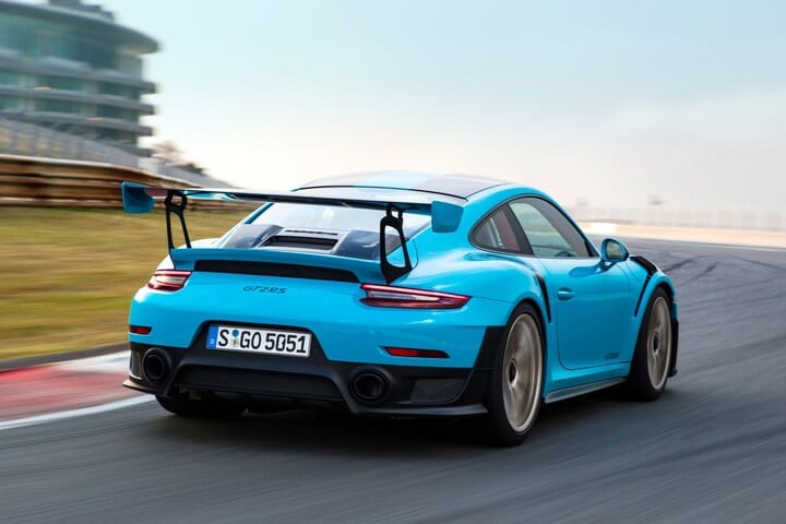 AutoWeek 46 Magazine Porsche 911 GT2 RS