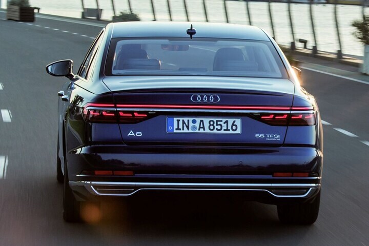 Audi A8