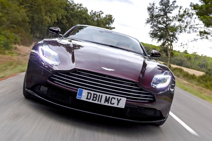 Aston Martin DB11 V8