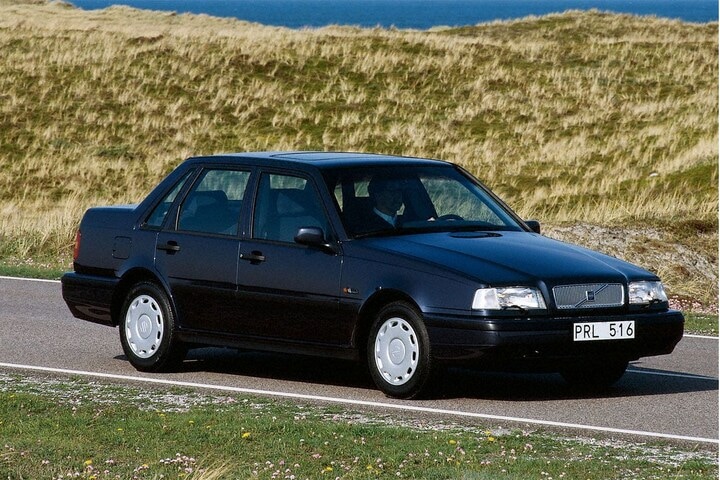 Facelift Friday: Volvo 440 460