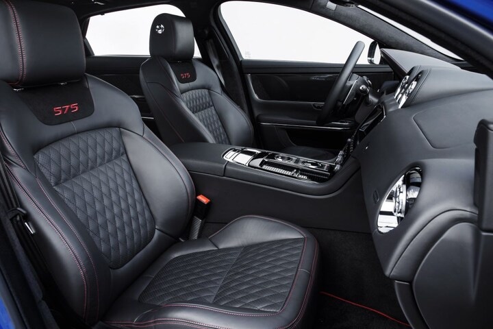 Jaguar XJR575