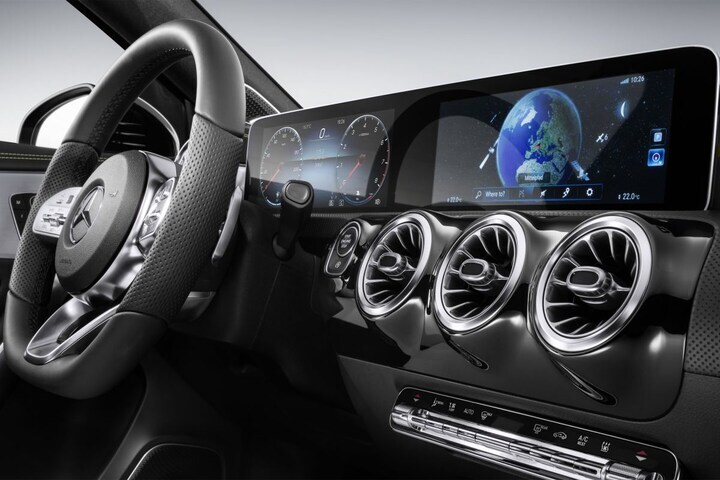 Mercedes-Benz interieur CES