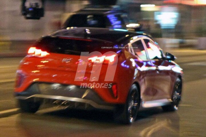 Hyundai Veloster Spyshots