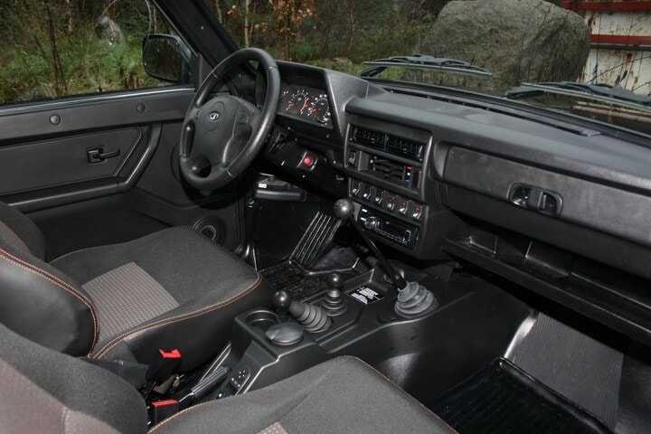 Lada 4x4 vijfdeurs