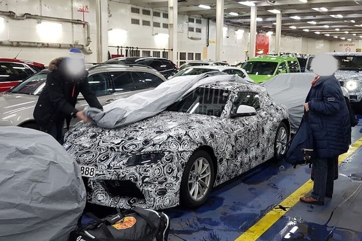 BMW Z4 en Toyota Supra