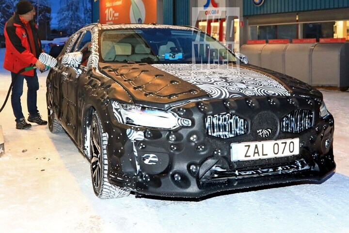 Volvo V60 spyshots