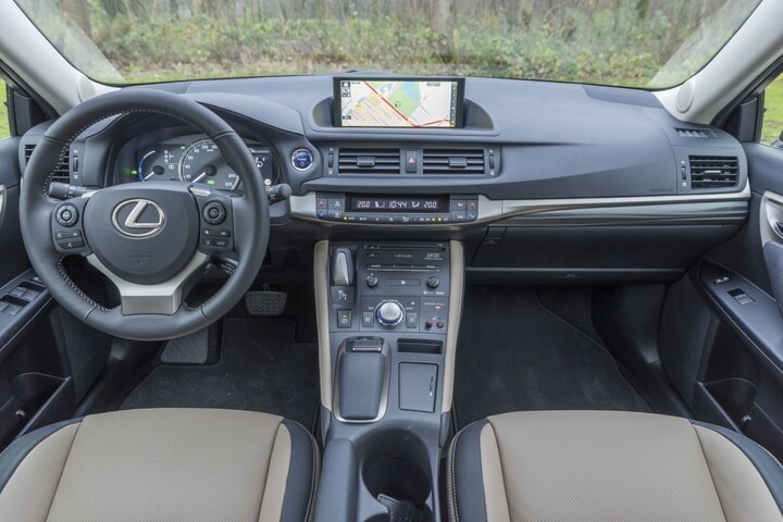 Lexus CT 200h