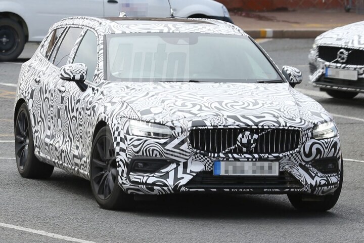 Volvo V60 spyshots