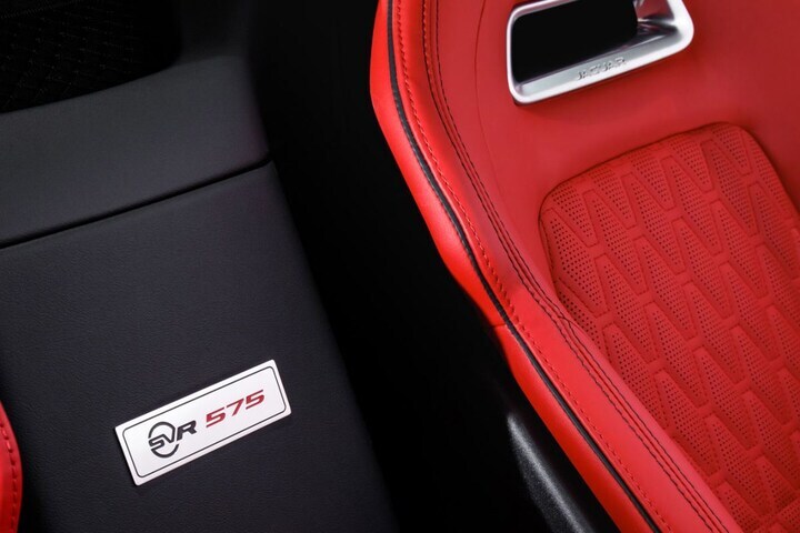Jaguar F-Type SVR Graphic Pack