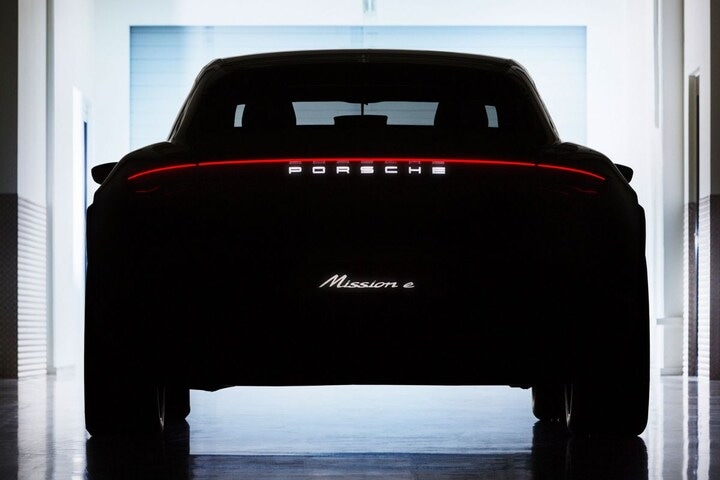 Porsche Mission E Cross Turismo