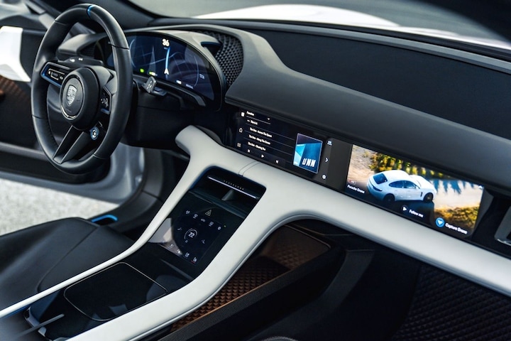 Porsche Mission E Cross Turismo