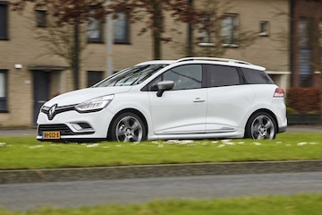 AutoWeek 10 2018 Magazine Renault Clio Estate