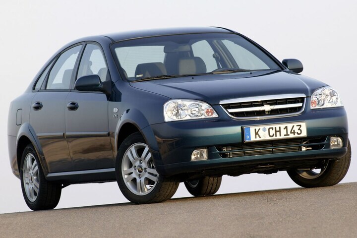 De Tweeling Daewoo Nubira Chevrolet Suzuki Forenza