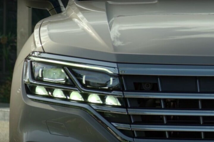 Volkswagen Touareg teaser