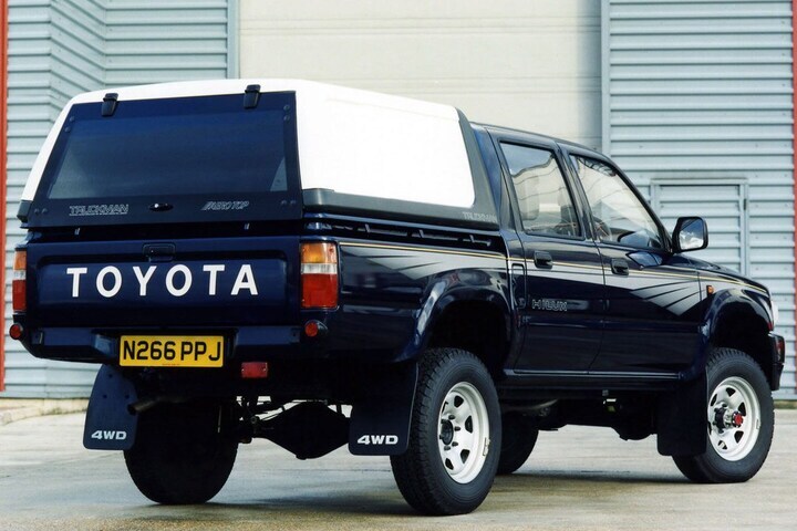 De Tweeling Volkswagen Taro Toyota HiLux