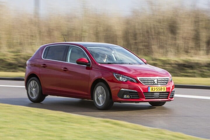 AutoWeek 13 2018 magazine Peugeot 308 1.5 BlueHDi