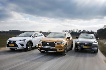 AutoWeek SUV magazine multitest triotest DS Lexus 