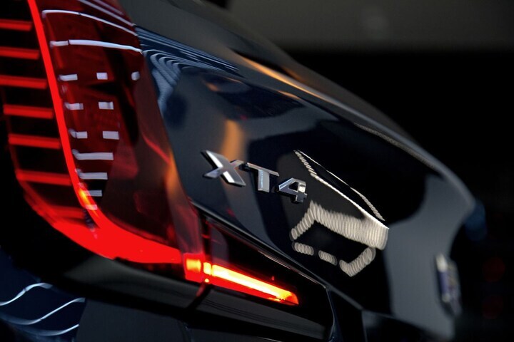 Cadillac XT4