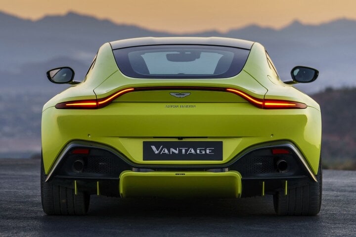 Aston Martin Vantage