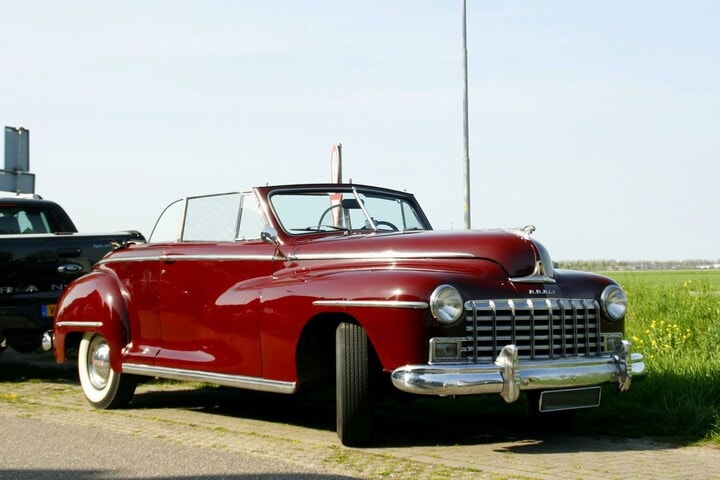 In het Wild: Dodge Custom (1948) 