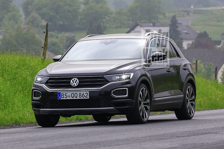 Volkswagen T-Roc R spyshots