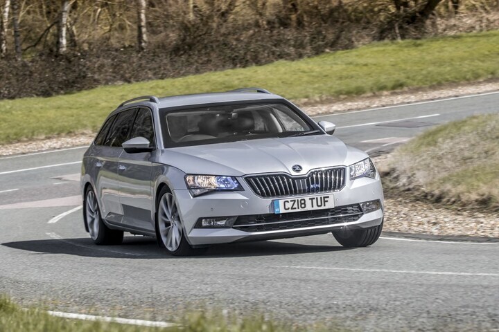 Skoda Superb gepantserd UK