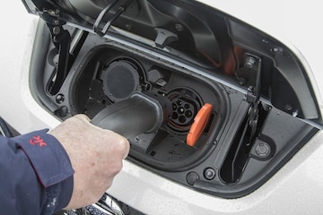 EV laden stekker plug-in opladen laadpaal elektris