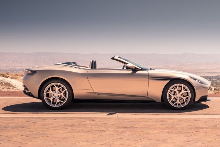 Aston Martin DB11 Volante