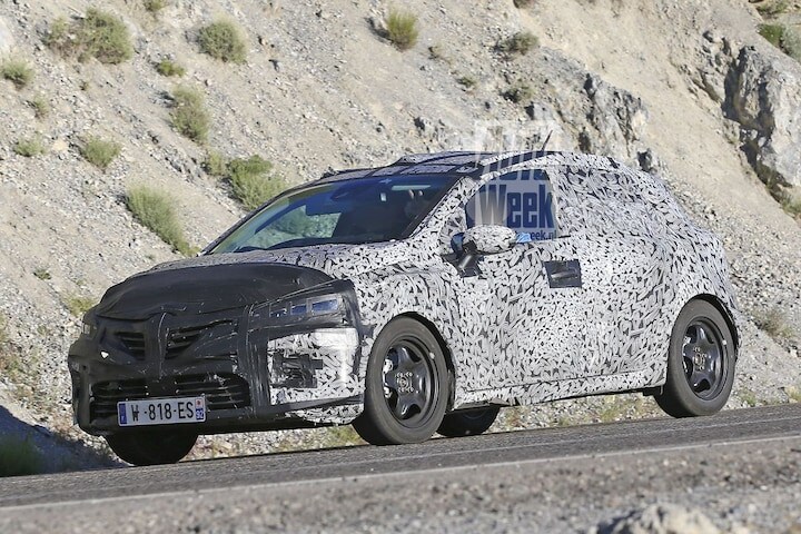 Spyshots Renault Clio