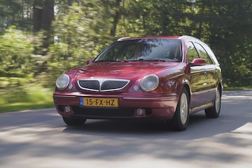 thumb lancia