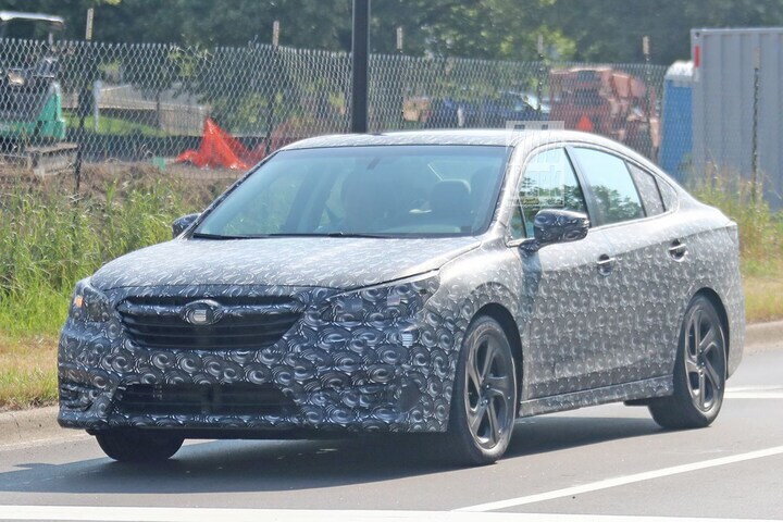 Subaru Legacy spyshots