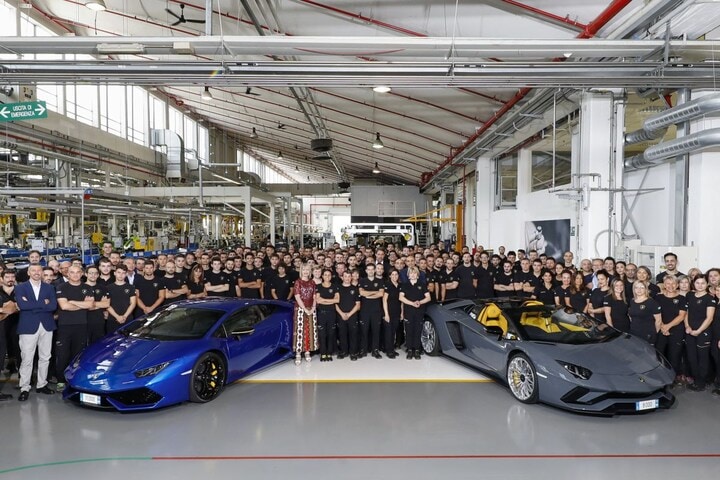 Lamborghini mijlpaal Aventador Huracán