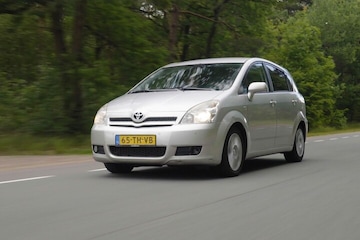 kr toyota corolla verso