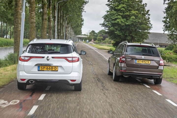 Skoda Octavia Renault Scenic regen dubbeltest leas