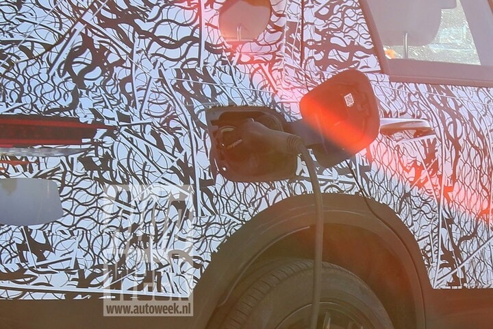 Mercedes-Benz EQ C spionage