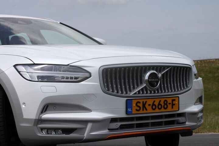 Volvo V90 Cross Country Ocean Race