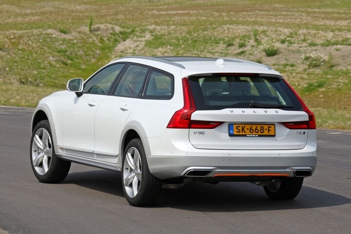 Volvo V90 Cross Country Ocean Race