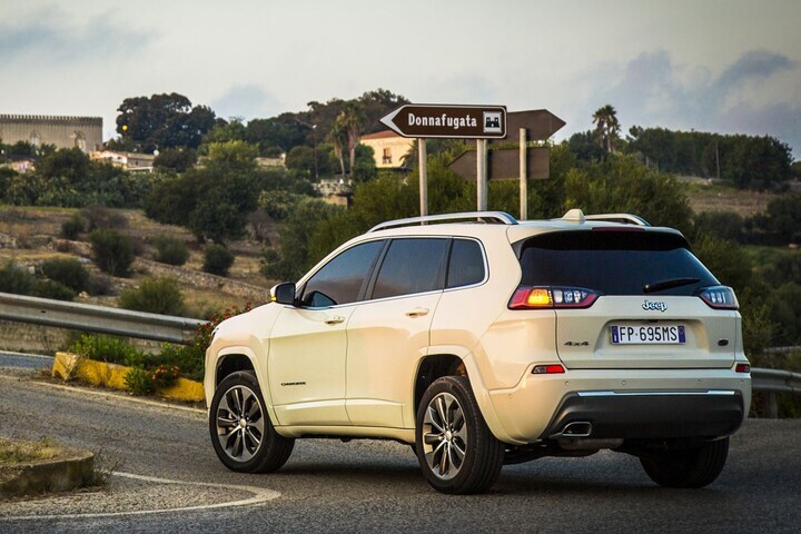 Jeep Cherokee EU-spec