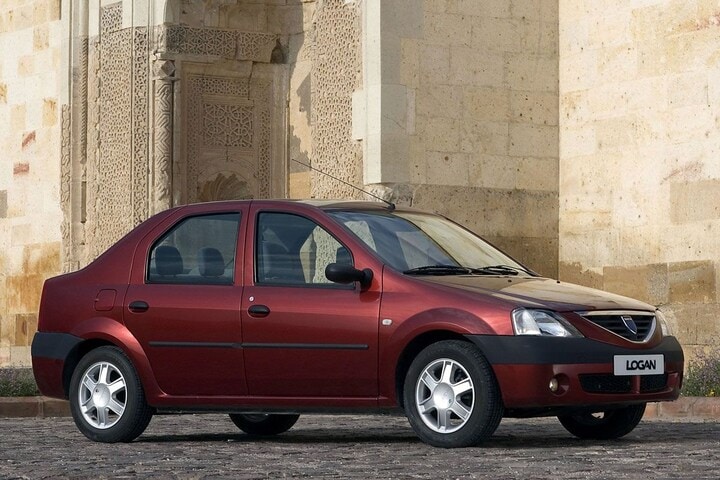 De Tweeling Dacia Logan Mahindra Verito Vibe